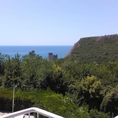 Stunning Beach Apart-sleeps 5! Pool & Sea Views! Apartment Kawarna